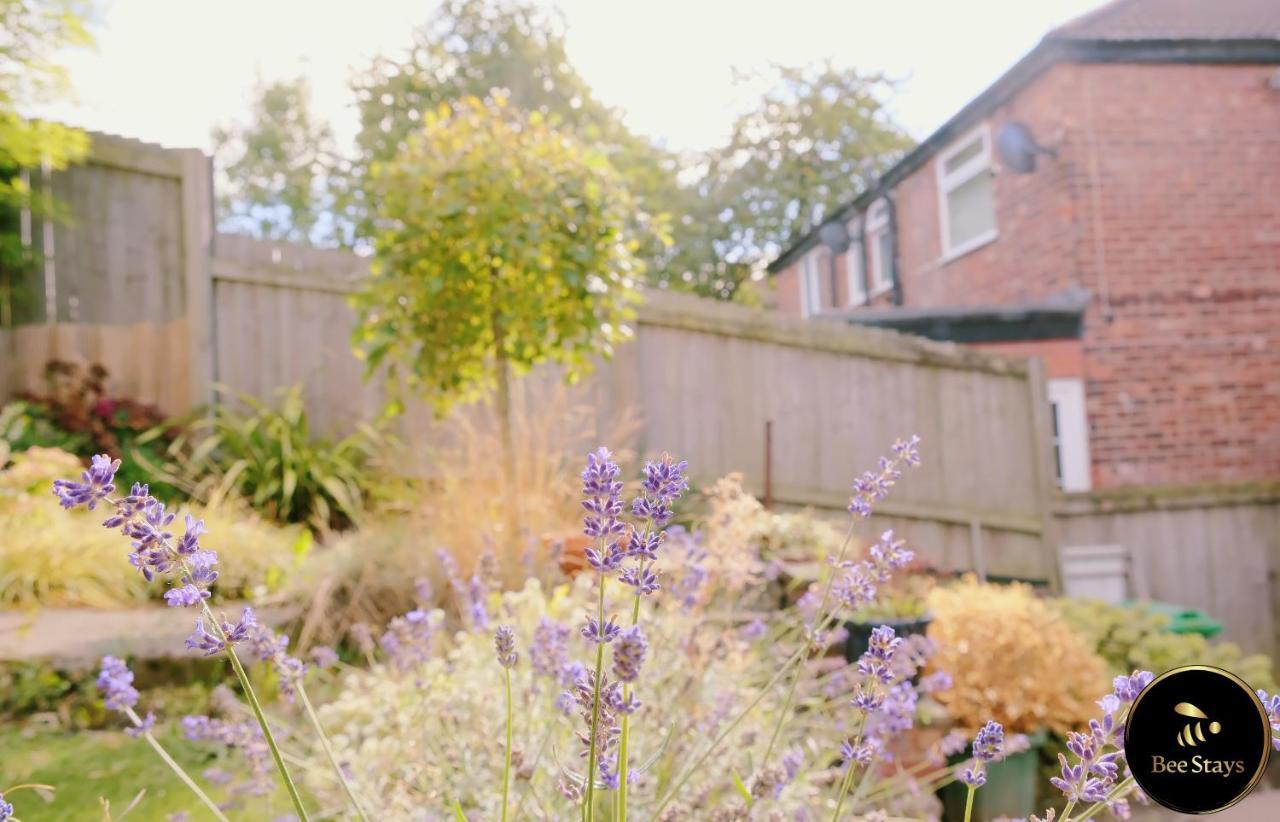 Bee Stays - Caldecott House Manchester Exterior foto